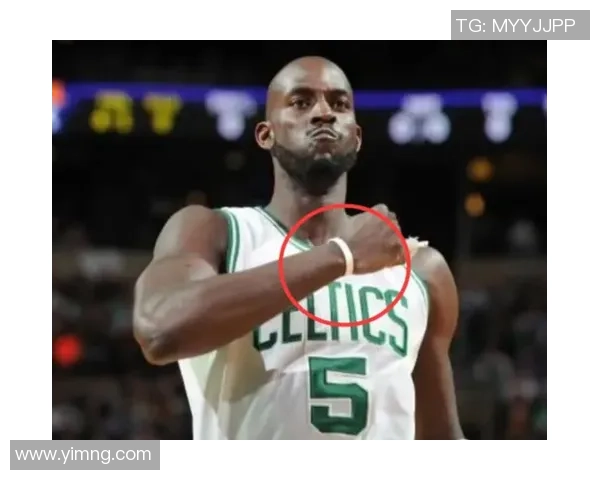 戴护腕的足球球星是谁?探索这些球场上的护腕传奇人物